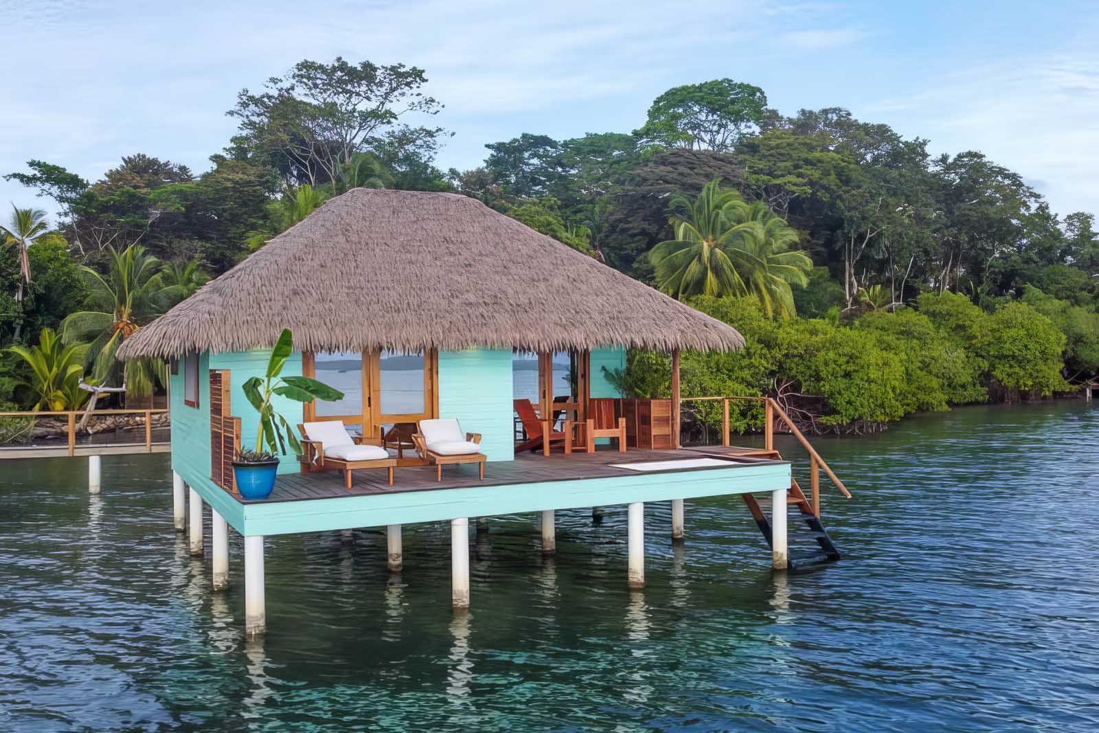 Duck egg-blue Sol Bungalow in Bocas del Toro with netted floors and direct sea access