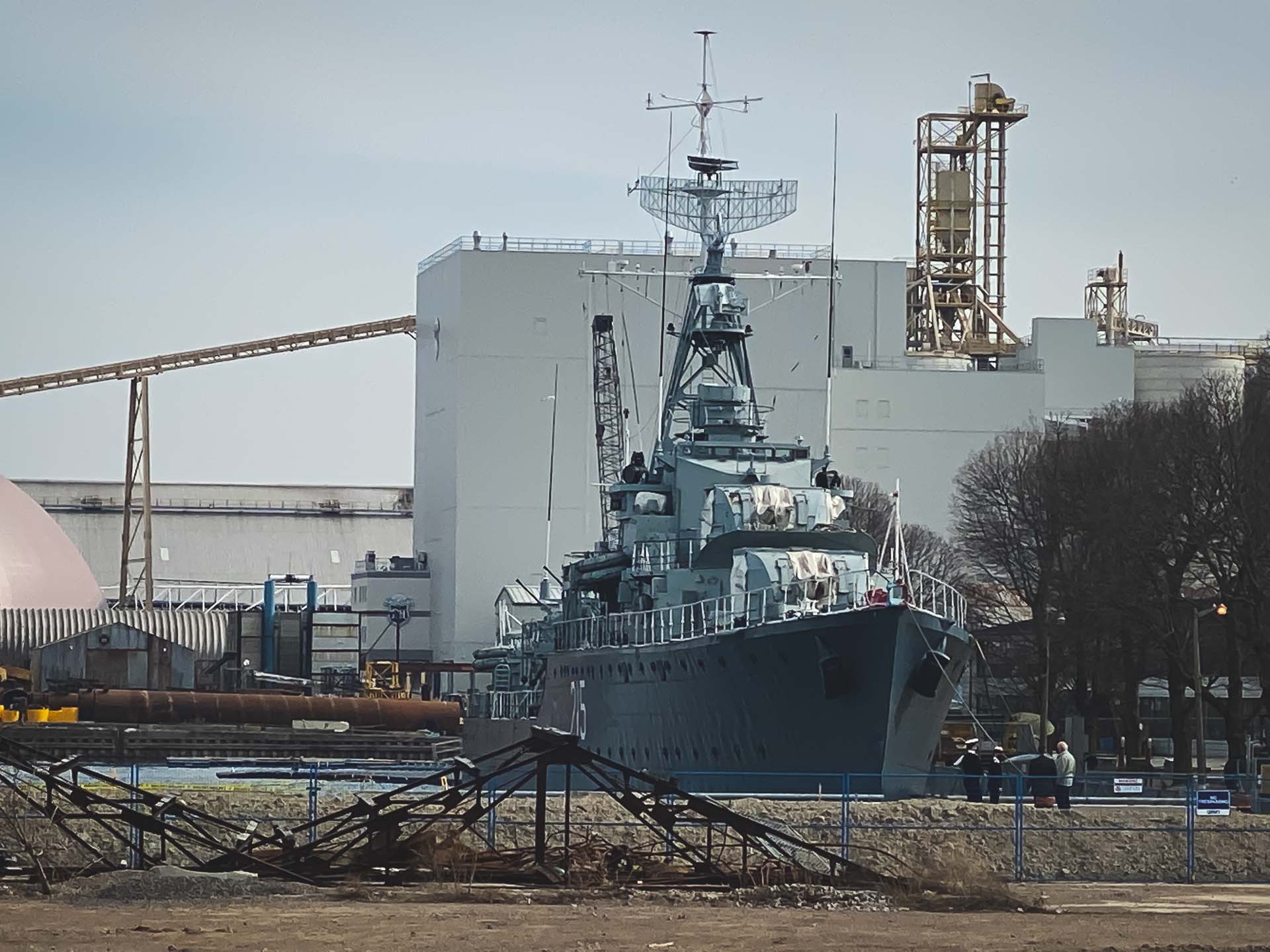 The HMCS Haida sitting in dock on the Hamilton Harbour